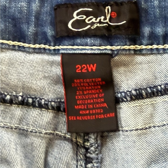 EARL Jeans with Embroidery Size 22 - Picture 6 of 12